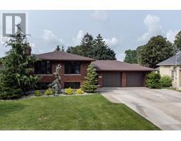 182 OAK Avenue, strathroy, Ontario