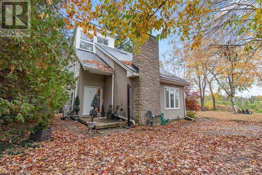 33807 CAMPBELL Avenue, zurich, Ontario