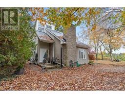 33807 CAMPBELL Avenue, zurich, Ontario