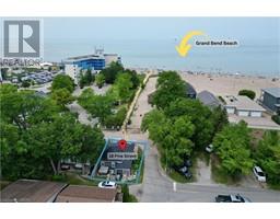 18 PINE Street, grand bend, Ontario